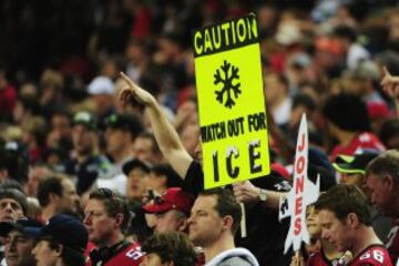 Pero hombre Brock, ?es que no has le¨ªdo el cartel? ?Que hay hielo! La ola de fr¨ªo y eso, ya sabes.
