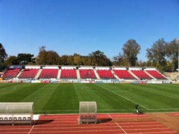 El Estadio Fiscal de Talca se ubica en Talca, ciudad localizada en el centro del país araucano y a menos de 100 kilómetros de Chillán. En este recinto el Tricolor cerrará su participación en la Fase de Grupos ante Alemania. El estadio tiene capacidad para 8,300 espectadores.