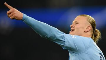 Manchester (United Kingdom), 07/11/2023.- Erling Haaland of Manchester City celebrates after scoring his second goal during the UEFA Champions League Group G match between Manchester City and Young Boys Bern, in Manchester, Britain, 07 November 2023. (Liga de Campeones, Reino Unido) EFE/EPA/PETER POWELL
