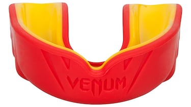 Cuida tus dientes con este protector bucal para deportes de contacto