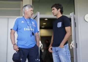 Raul de visita en la ciudad deportiva de Valdebebas. Carlo Ancelotti.