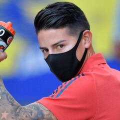 James Rodríguez asiste a partido de la NBA y causa conmoción