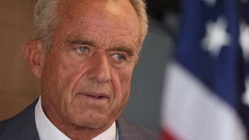 El Secretario de Salud y Servicios Humanos, Robert F. Kennedy Jr., instó públicamente a la gente a vacunarse contra el sarampión.