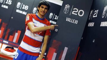 Oficial: Vallejo se marcha cedido otra temporada al Granada