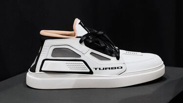 Estos tenis están inspirados en el R5 Turbo, el “Zapatito” de Renault
