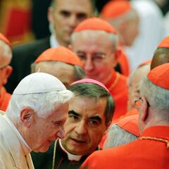 How many books has Benedict XVI written and which are the most famous?