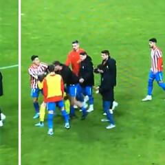 Fue demasiado lejos: la secuencia completa de la 'macarrada' final del derbi asturiano