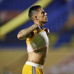 Carlos Salcedo ignora pandemia y pasa fin de semana en Cancún