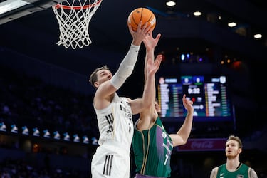 “No vamos tan sobrados de armas contra el Madrid como para estar guardando cosas”