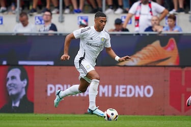 Lewis Dobbin: Aston Villa ha pagado 11.8 M€ al Everton