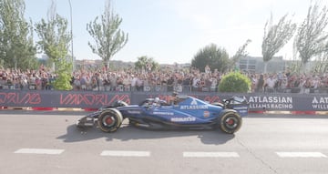 Carlos Sainz durante la exhibición.