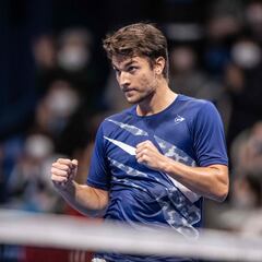 Kecmanovic salva seis MP y reta a Tiafoe, verdugo de Zapata