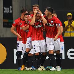 Colo Colo sufre en el mercado: Loyola tiene principio de acuerdo con un grande de Argentina