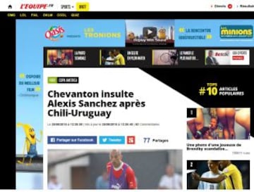 Además de registrar el triunfo de Chile, L' Equipe consignó los insultos del ex delantero de Uruguay Javier Chevantón a Alexis Sánchez.