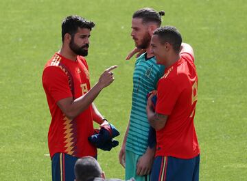 Diego Costa, David de Gea and Rodrigo Moreno.