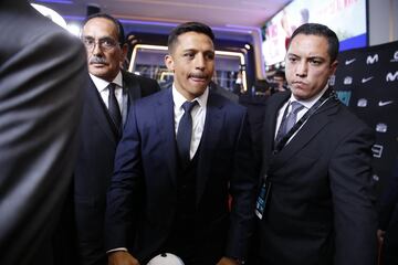 Alexis Sánchez vivió una noche especial en la avant premiere de "Mi amigo Alexis". El tocopillano llegó como una estrella al evento y fue ovacionado por los fans.