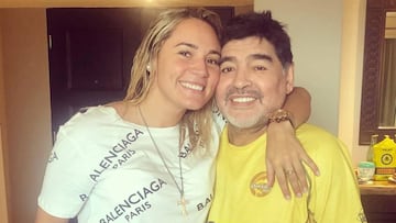 Diego Armando Maradona con Roc&iacute;o Oliva cuando eran pareja