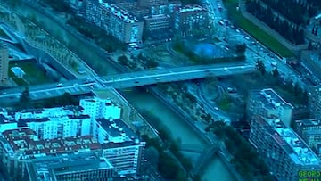 La policía sobrevuela el cauce del Manzanares y no da más de sí: la imagen aérea impresiona