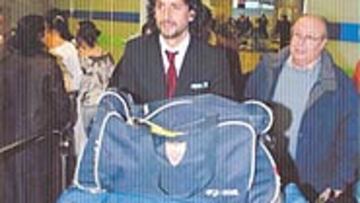 <b>LOS GALONES DE ALFARO</B>. El capitán liderará a su gente en A Coruña.