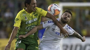 Neri Cardozo, en un Defensa y Justicia - Santos, por el Grupo G de la Copa Libertadores 2020.