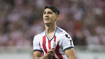 Alan Pulido, Chivas 