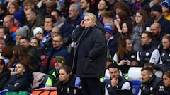 Why is Emma Hayes not managing the USWNT for the W Gold Cup?
