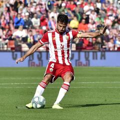 José Romera refuerza la defensa universitaria