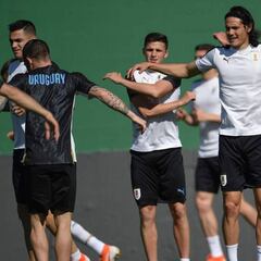 Las dos variantes en Uruguay para el duelo contra la Roja