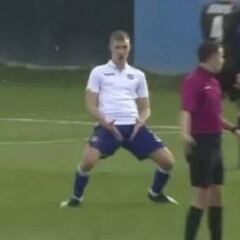 Expulsan a un jugador en Croacia por imitar el gesto de Simeone