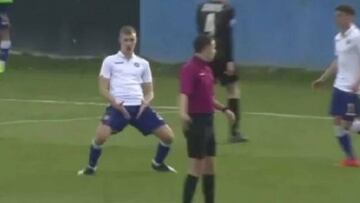 Expulsan a un jugador en Croacia por imitar el gesto de Simeone