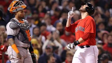 Boston Red Sox se convirti&oacute; en la primera organizaci&oacute;n en Grandes Ligas en conectar tres Grand Slam durante una serie de postemporada