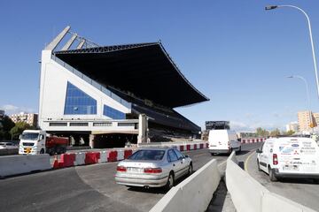 Estado actual de la demolición del Vicente Calderón con la M-30 atravesándolo.

