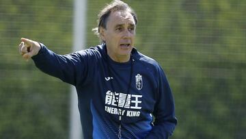 Miguel Angel Portugal, entrenador del Granada.