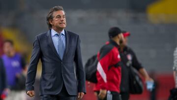 Romano no ve injusta la ausencia de Santi Giménez en la Selección Mexicana