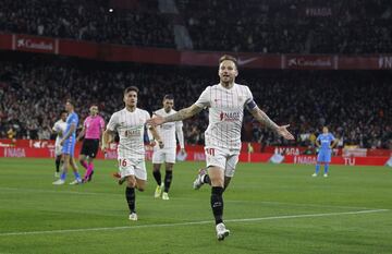 Rakitic anot¨® el 1-0 en el minuto 6.