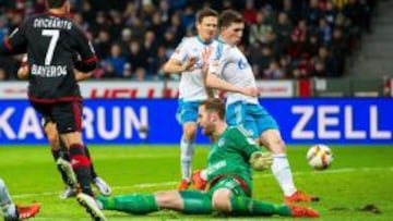 Javier Hernández se fue en blanco por segundo partido consecutivo aunque incidió en el gol de su equipo.