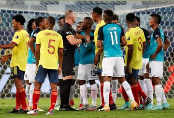 Los dirigidos por Reinaldo Rueda debutaron con victoria en el primer partido de la Copa América. La Tricolor se impuso con un tanto de Edwin Cardona.