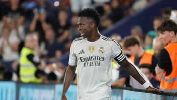 Vinicius durante el partido de LaLiga EA Sports contra el Levante.