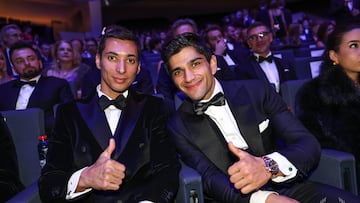 Toprak Razgatlioglu, junto a Jorge Martín en los FIM Awards.