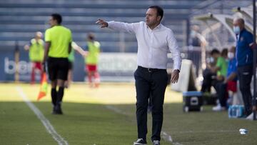 25/10/20 PARTIDO SEGUNDA DIVISION B
UCAM MURCIA - LINARES DEPORTIVO
ENTRENADOR SALMERON