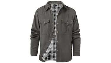 La chaqueta de entretiempo que triunfa en otoño: a cuadros, ‘multibolsillo’ y jubilará tu vaquera