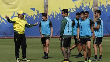 Las Palmas jugará este sábado el primer amistoso con ausencias