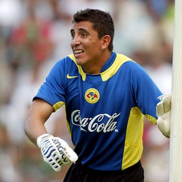 Portó la camiseta americanista del 2004 al 2005 y jugó seis encuentros.