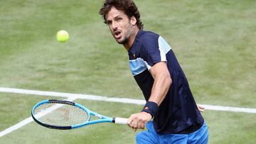 Feliciano L¨®pez supera a Simon y se planta en cuartos de final