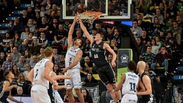 07/12/19 PARTIDO DE BALONCESTO LIGA ENDESA ACB
BILBAO BASKET - MORABANC ANDORRA
JAYLON LLOVET Y LAMMERS
