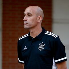 Galán denuncia a Rubiales ante la Fiscalía por agresión sexual