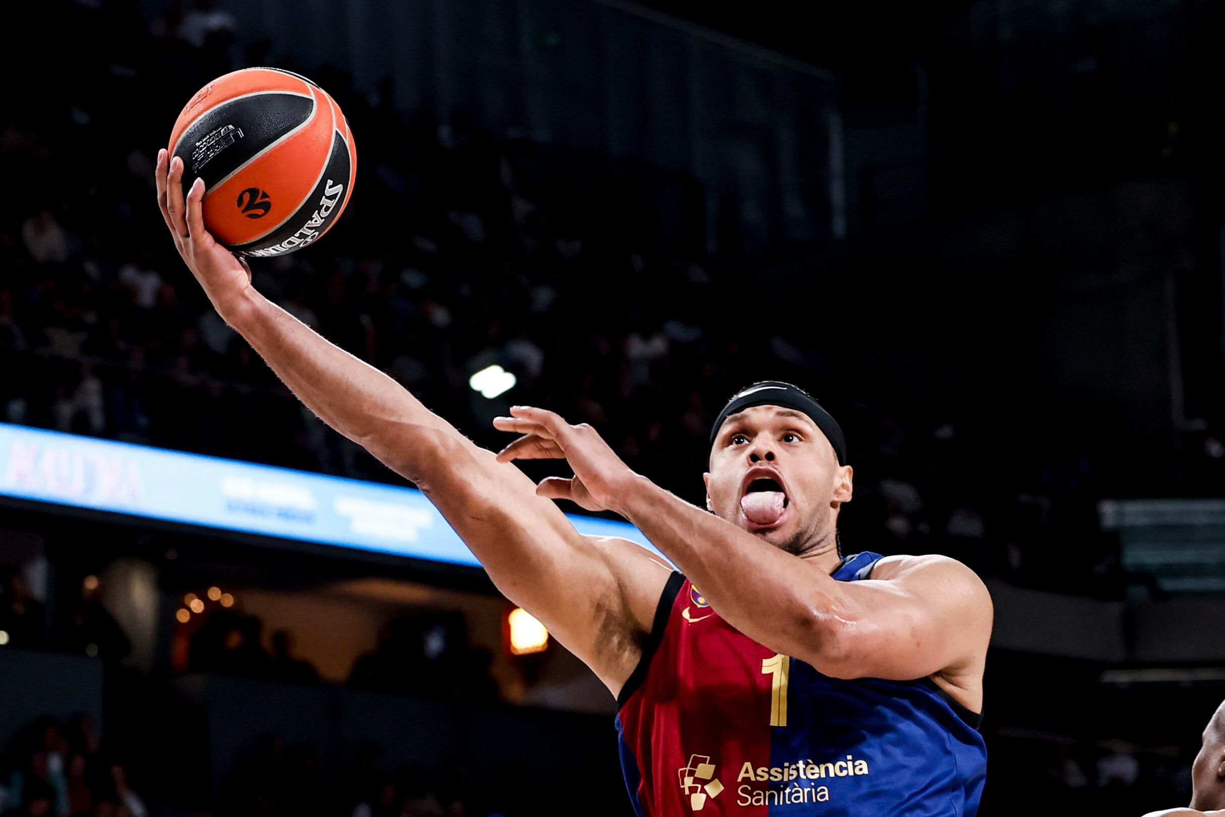 Justin Anderson, Alero Dell Barcelona comienza durante el clásico contra el Real Madrid.