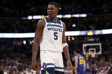 How much do tickets for the Nuggets - Timberwolves playoff game 2 in Denver cost?