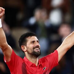 Djokovic desloma a Zverev para citarse con Sinner