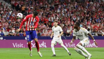 Centro de Samu Lino para encontrar el desmarque de Morata, que le gan¨® la espalda a Alaba y conect¨® un gran remate de cabeza para superar a Kepa. 1-0.